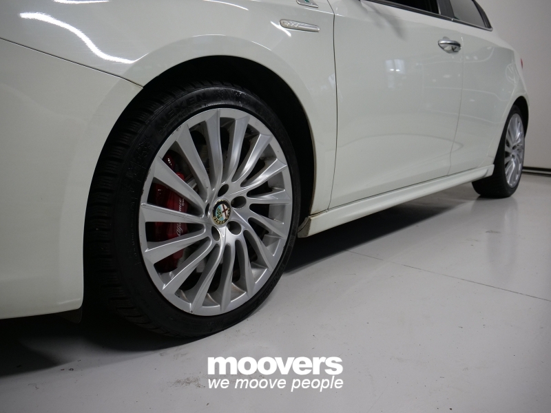 ALFA ROMEO Giulietta (2010-21) Giulietta 1750 TBi Quadrifoglio Verde